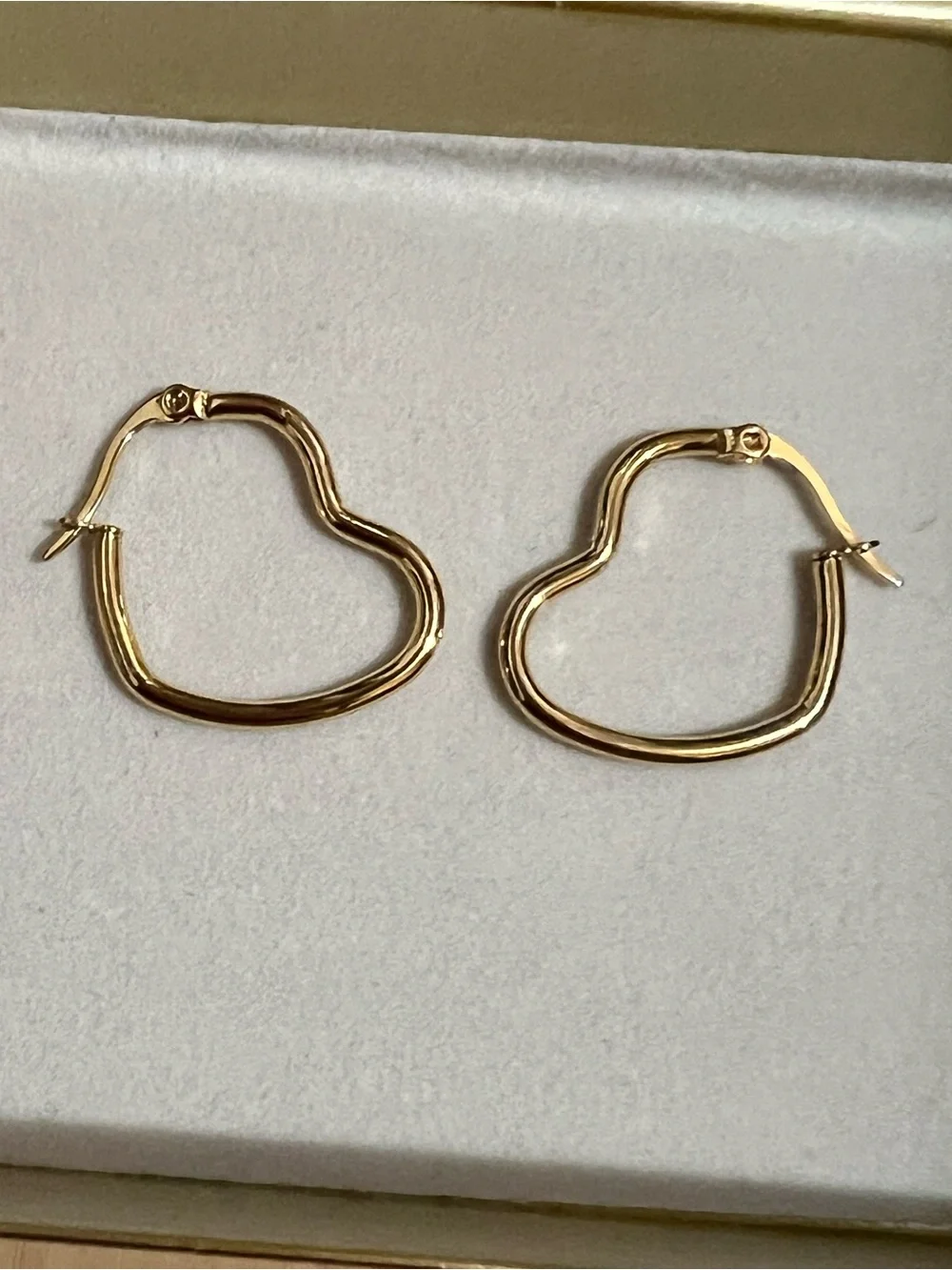 Gold Heart Outline Hoop Earrings - Women Jewelry